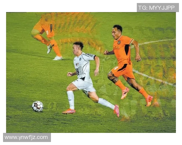 足球明星观赛趣事揭秘他们如何看待其他比赛的精彩瞬间 足球明星观赛趣事揭秘他们如何看待其他比赛的精彩瞬间